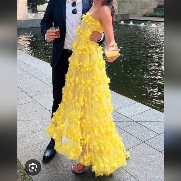 Helsi Athene Yellow Strapless Floral Dress - Picture 5 of 13